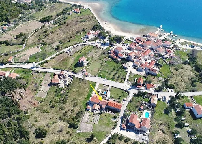 Lepur شقة سلانو